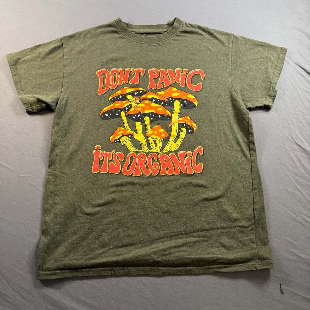 Baisco Brands Don’t Panic It’s Organic Mushroom Graphic T-Shirt Green L